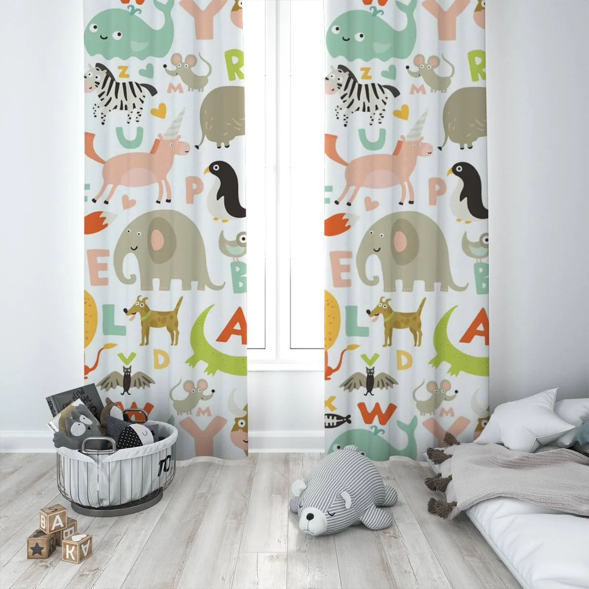 Orman Hayvanları Fon Perde | Beyaz Renkli hayvanlar, alfabe harfleri Desenli