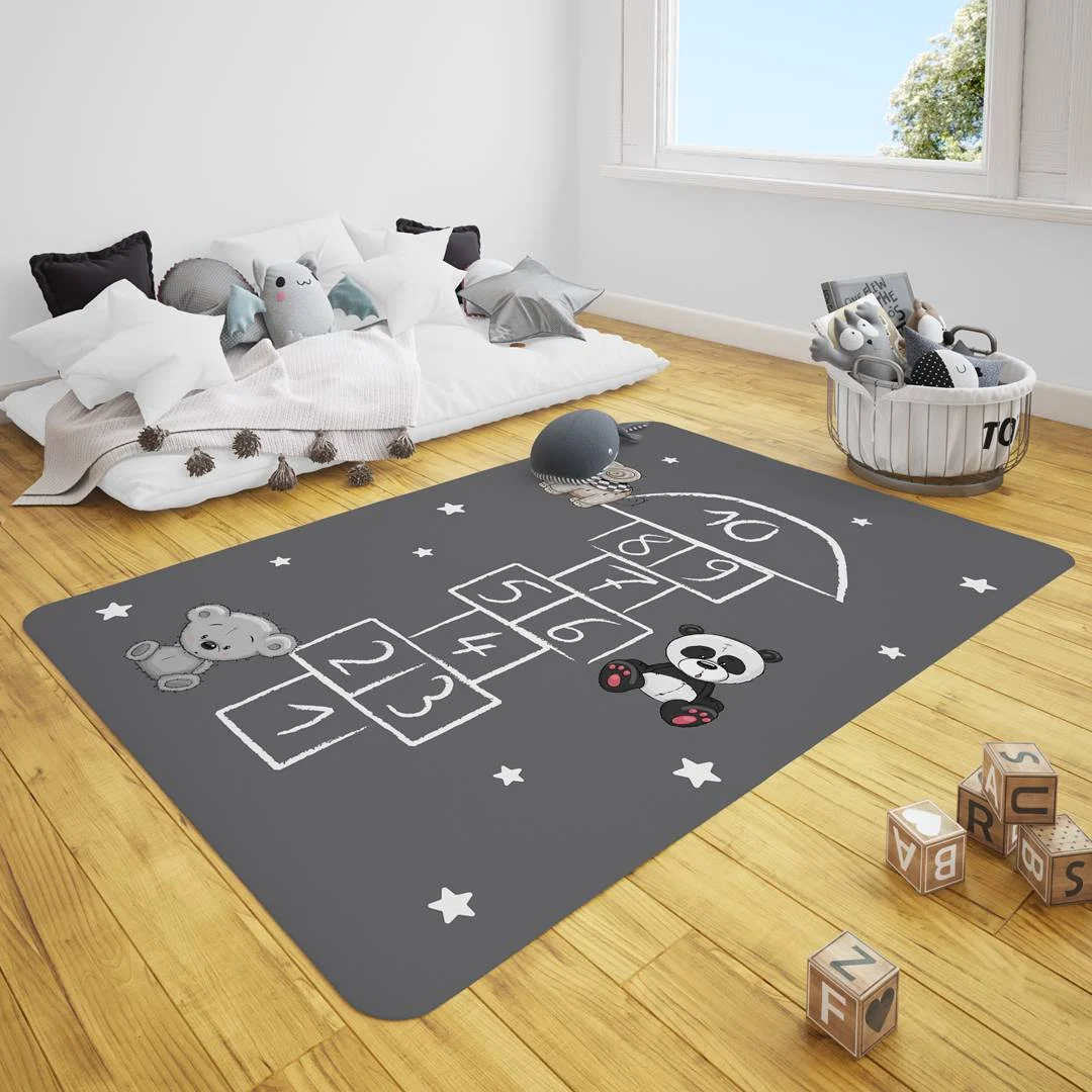 Sevimli Hayvanlar Çocuk Halısı | Gri yıldız, seksek oyunu Desenli