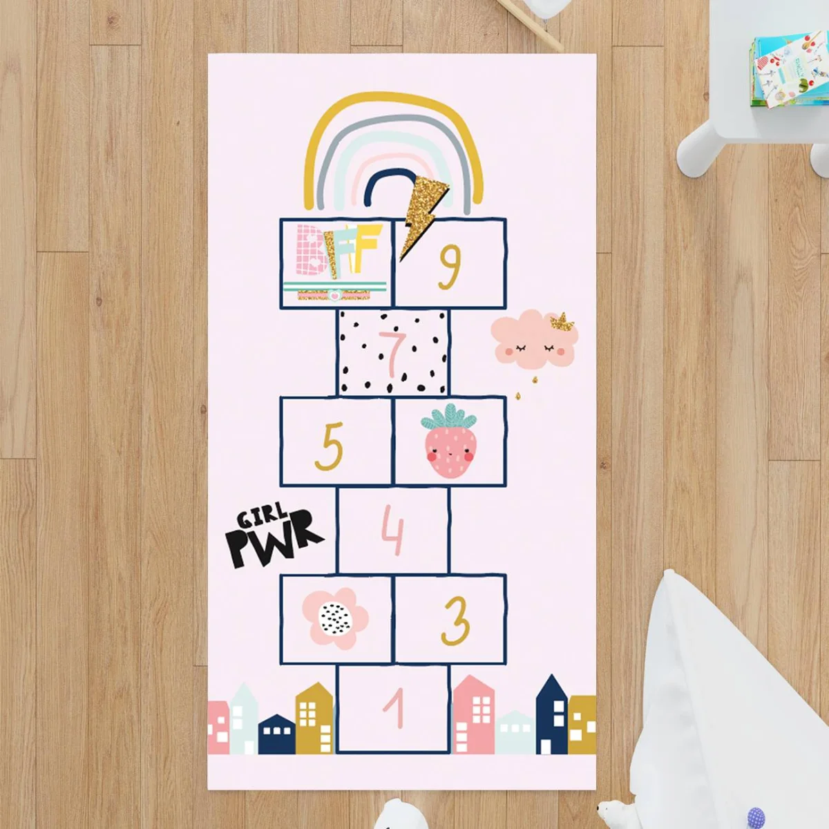 Girl Power Çocuk Halısı | Pembe Gökkuşağı, bulut Desenli