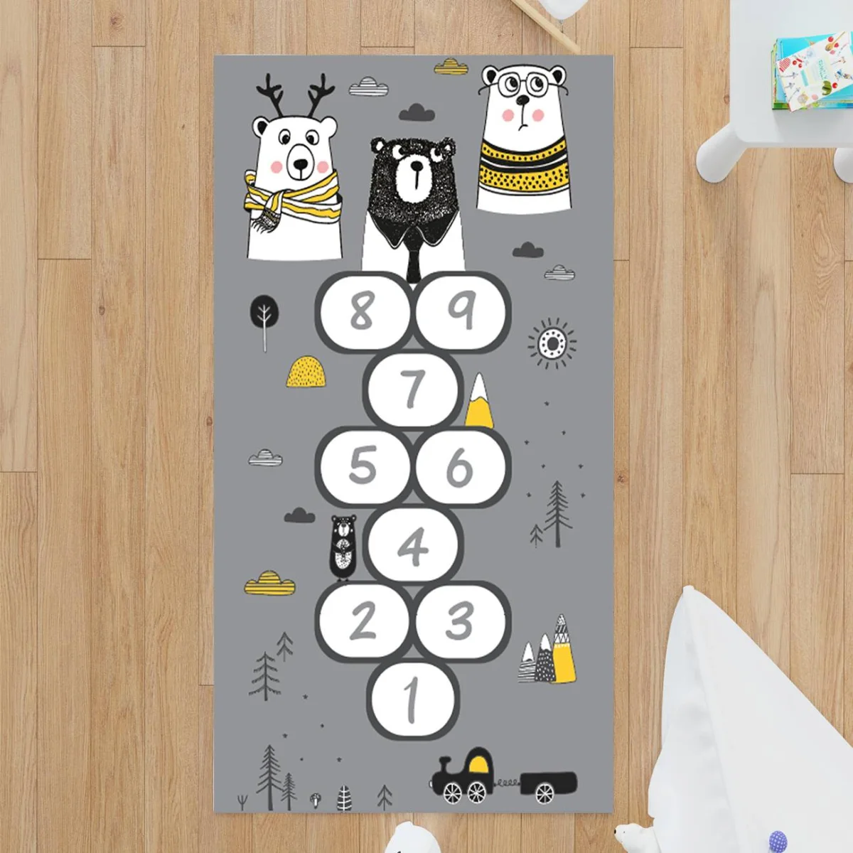 Orman Hayvanları Çocuk Halısı | Gri Sayılar, bulutlar Desenli