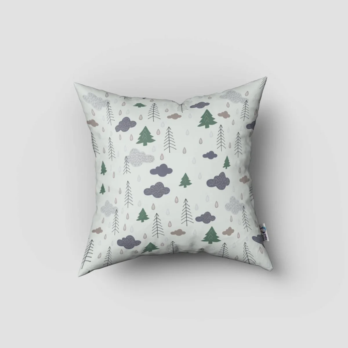 Orman Kırlent Kılıfı | Açık Mavi çam ağaçları, bulutlar Desenli