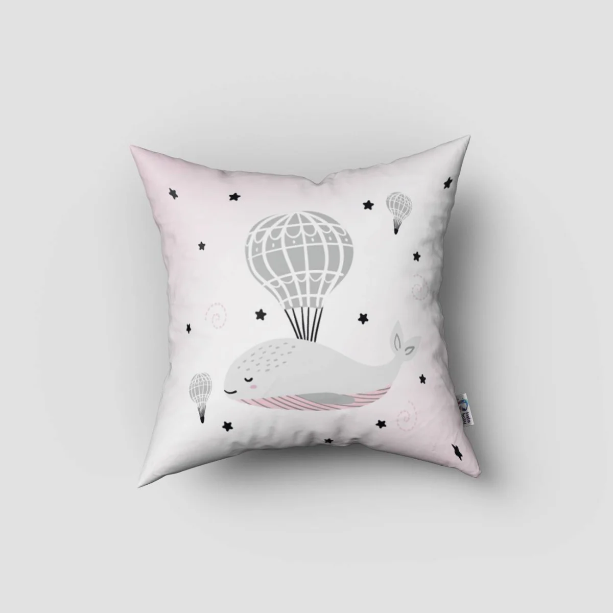 Uçan balina Kırlent Kılıfı | Beyaz Sıcak hava balonu, gökkuşağı Desenli