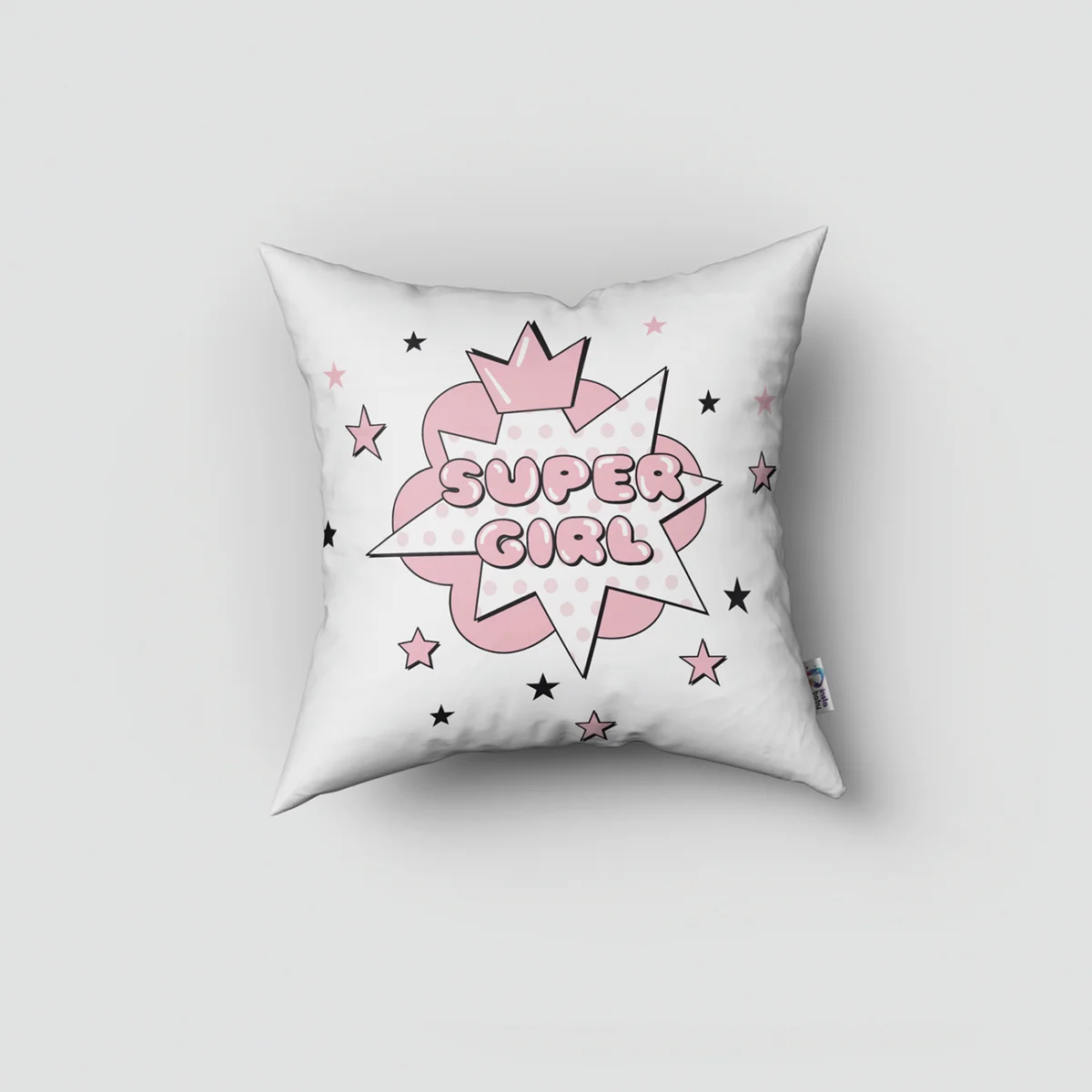 Süper Kız Kırlent Kılıfı | Beyaz şehir manzarası, bulutlar Desenli