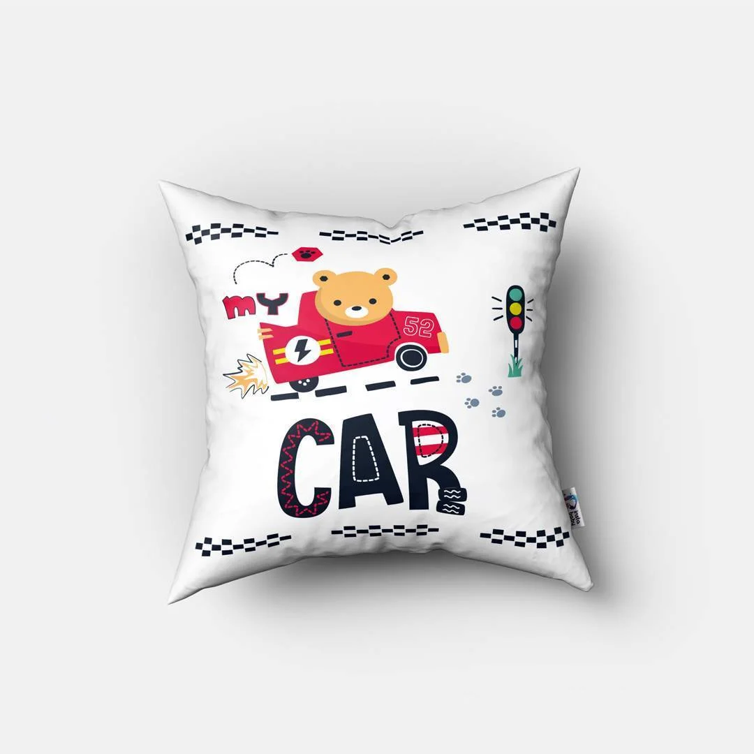 Ayı ve yarış arabası Kırlent Kılıfı | Beyaz Trafik ışığı, patik izi Desenli