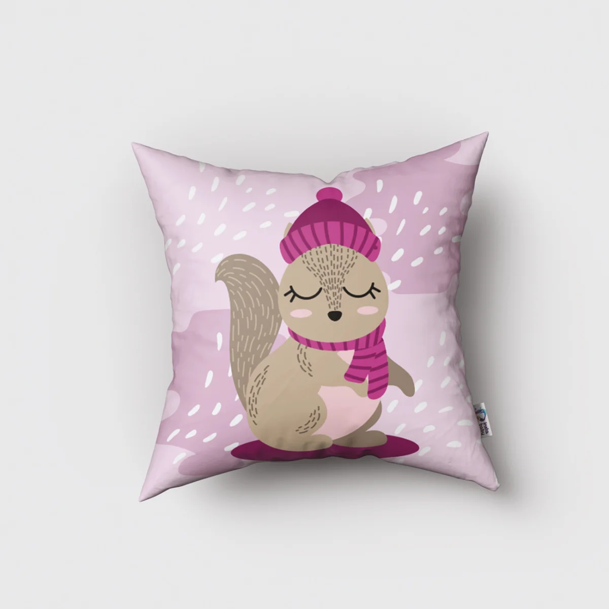 Orman Hayvanları, Sincap Kırlent Kılıfı | Pembe kar taneleri, palamutlar Desenli