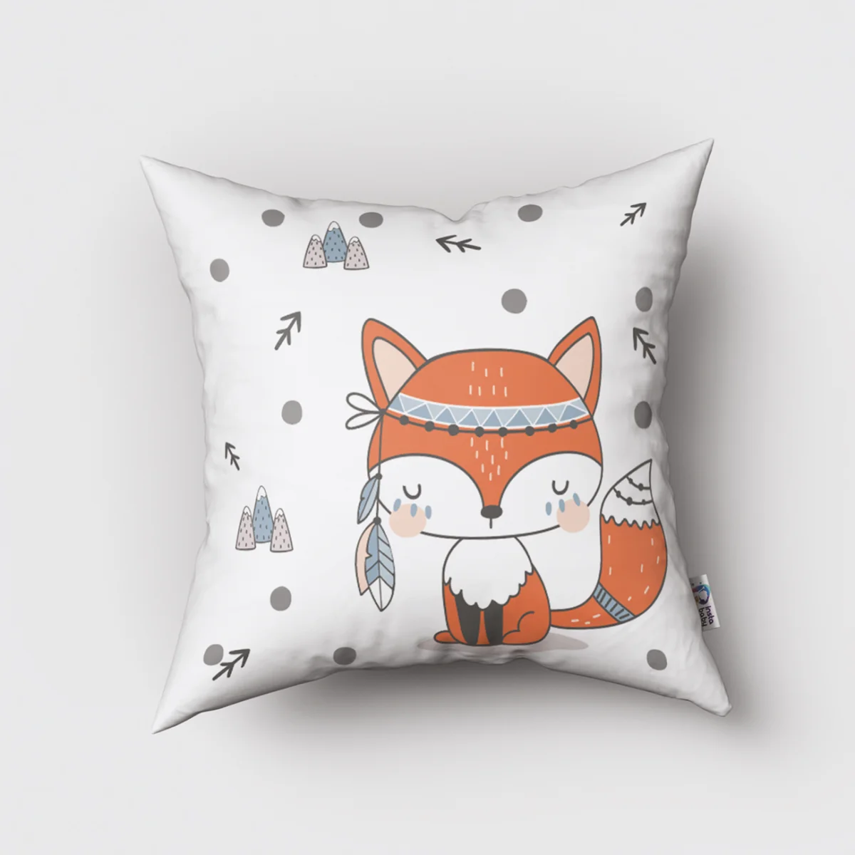 Tilki ve Orman Teması Kırlent Kılıfı | Beyaz minik oklar, gri puantiyeler Desenli