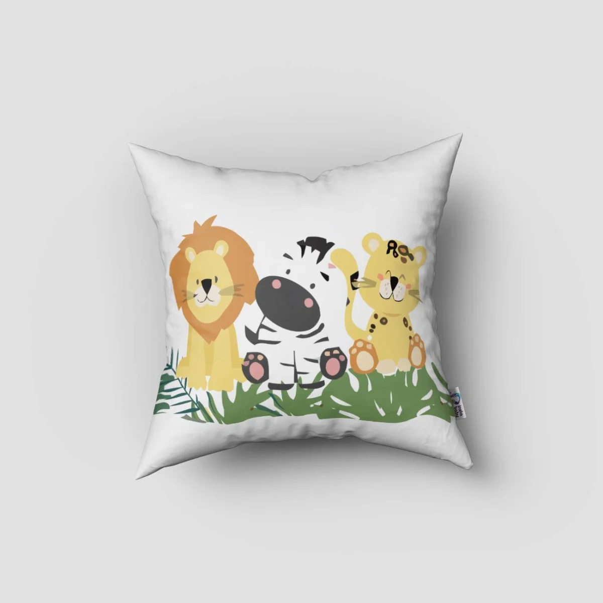 Orman Hayvanları Kırlent Kılıfı | Beyaz Yapraklar, üçgenler Desenli