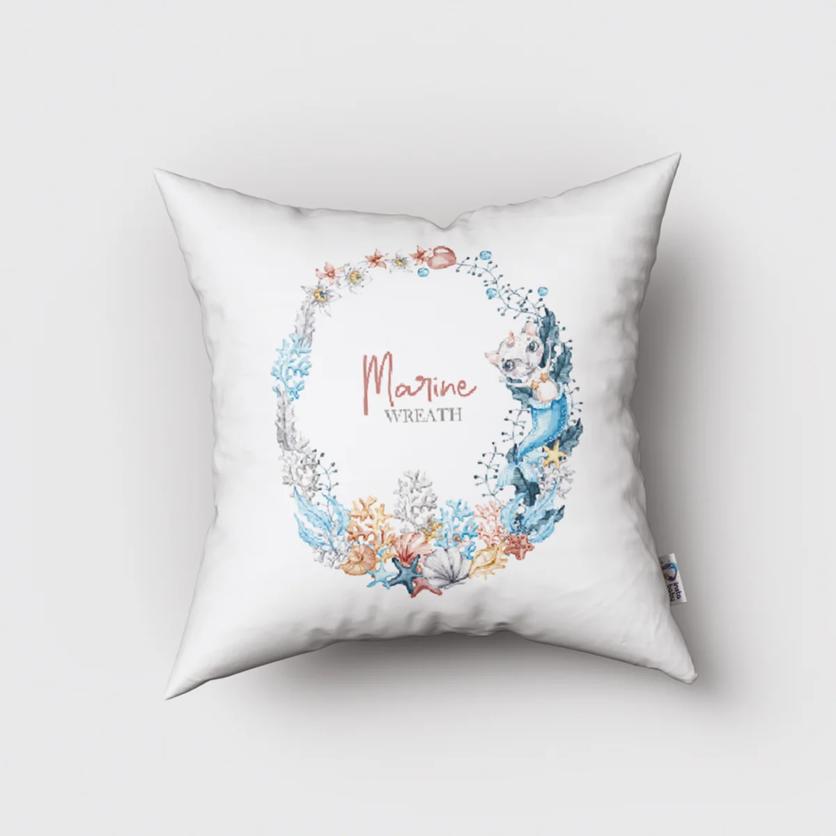 Deniz Kızı Kedi, Marine Çelenk Kırlent Kılıfı | Beyaz Mercanlar, deniz kabukları Desenli